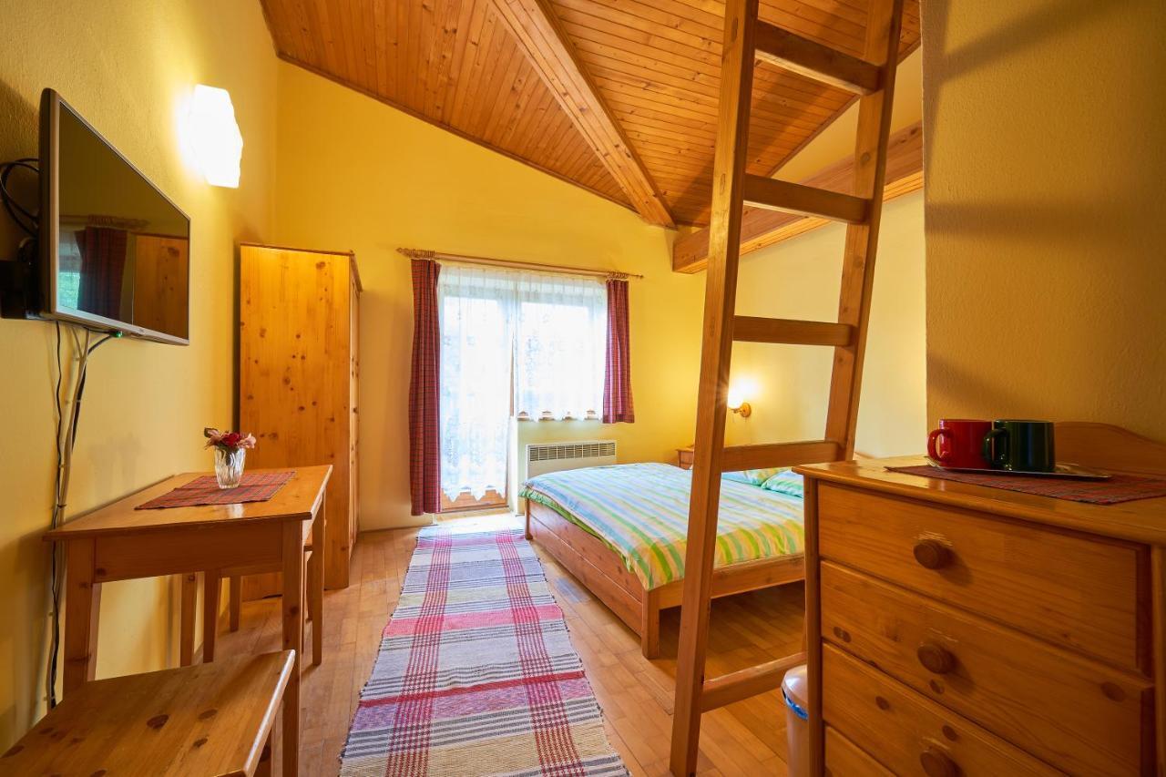 Penzion Pazicky Stará Lesná Buitenkant foto
